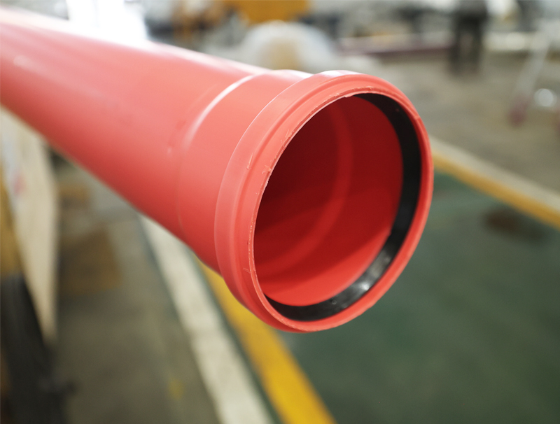 Rubber ring socket